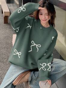 DAZY Sweater Pullover Kasual Wanita Model Longgar dengan Kerah Bulat dan Hiasan Pita - Dark Green - View 4