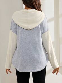 SHEIN Sudadera informal de embarazo con bloques de color y parches, otoño - Gris Claro - Ver 2