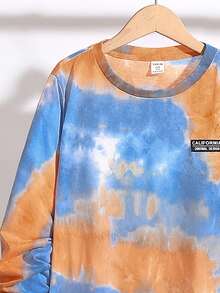 SHEIN Teen Boys 1pc Casual Sports Street Comfortable Versatile Warm Super Cost-Effective Heterochromatic Tie-Dye Plus Woven Mark Design Round Neck Long Sleeve T-Shirt Back To School Clothes; Fall Outfits; Teen Boy Clothes; Fall Jackets; Fall Outfits Autumn/Winte - Multicolor - View 5