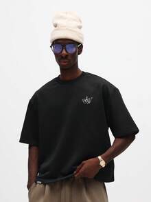 SUMWON Boxy Fit T-Shirt With Rhinestone Text Graphics And Decorative Studded Details - Black - View 2