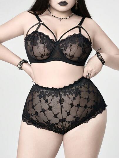 Plus Size Gothic Lace Sheer Underwire Lingerie Set