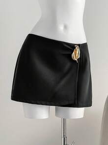SHEIN Unity Black Summer Classy Bar Party Metal Button Decor Low Waist A-Line Skort For Women,Elegant Retro Minimalist Versatile Office Short Skort - Black - View 1