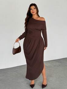 SHEIN Privé Plus Size Comfortable Casual Elegant Resort Chic Asymmetrical Hem Asymmetric Shoulder Ruched Waist Stretchy Long Sleeve Dress For Women, Autumn/Winter Brown - Brown - View 4