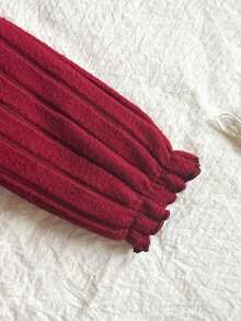 SHEIN 1件女婴秋冬新款2025罗纹抓绒酒红色圆领长袖套头衫，荷叶边袖口，蝴蝶结前襟，按扣下摆连体衣 + 可爱发带 - 紅色 - 查看 5