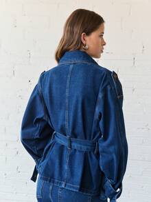 Nöista Áo khoác denim thắt lưng với ve áo rộng, eo thắt và túi tiện dụng; Hoàn hảo cho phong cách đi chơi, ngày lễ và Giáng sinh - Màu xanh lam - Xem 2