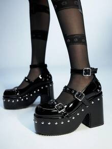 Sugerpunk Scarpe da donna con suola spessa, tacco a zeppa, decorazione con borchie, cinturino alla caviglia con fibbia - nero - Visualizzare 1