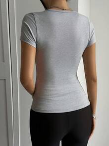 DAZY Áo thun nữ tay ngắn màu trơn dáng ôm dáng thường ngày - Xám - Xem 4
