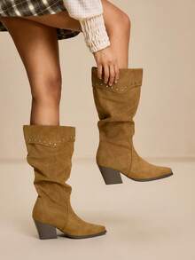 Daringsoles Women's Fashionable Vintage Studded Decor Chunky High Heel Western Boots - Brown - View 6