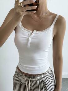 Livesso 蕾丝拼布修身女式纽扣吊带背心 - 白色 - 查看 5