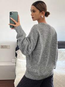 DAZY 女士宽松亮片装饰圆领长袖休闲优雅针织毛衣，秋冬 - 灰色 - 查看 2