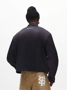 Áo sơ mi dài tay cài cúc SUMWON với họa tiết chữ thập trang trí và cánh theo phong cách Gothic, áo sơ mi tôn giáo dành cho nam, áo sơ mi Chúa Giê-su màu đen, áo sơ mi Công giáo, áo sơ mi nam đính đá dài tay kiểu dáng thường ngày - màu đen - Xem 2