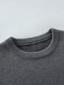 Manfinity EMRG 男士字母图案圆领长袖套头毛衣，秋冬 - 深灰色 - 查看 3