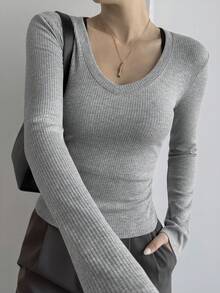 DAZY 女士休闲纯色V领修身T恤，秋冬长袖女款 - 灰色 - 查看 6