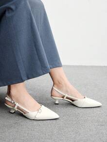 CUCCOO BIZCHIC 女士尖头低跟穆勒鞋，白色漆皮休闲通勤鞋，圣诞节必备 - 白色 - 查看 5