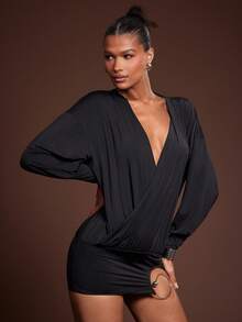 Hauture Đầm mini cổ khoét sâu gợi cảm cho nữ, tay dài, chi tiết khoét kim loại, thiết kế công sở gợi cảm - màu đen - Xem 4