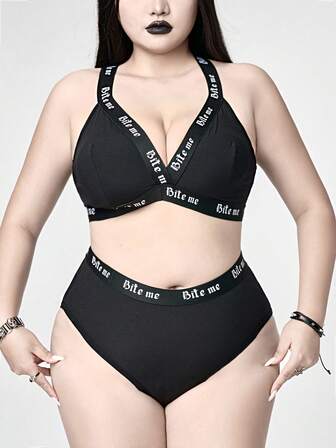 Ensemble soutien-gorge et culotte gothique foncé avec bretelles croisées, grande taille