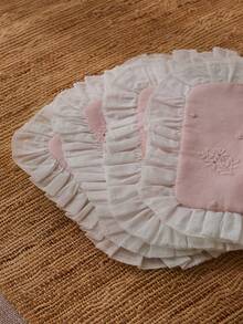 粉色、米色、杏色荷叶边刺绣棉质杯垫，精致咖啡杯垫，隔热垫，保护桌面