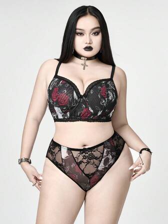 Plus Size Gothic Skull & RosUnderwireim Triangle Bra Set