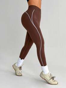 Dewbera Contrast Stitching High Waist Seamless Sports Leggings - Coffee Brown - View 3