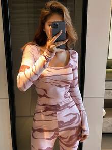 DAZY 不对称印花柔软抓绒面料修身长袖上衣和长裤舒适睡衣套装，女士秋冬款 - 咖啡棕 - 查看 7