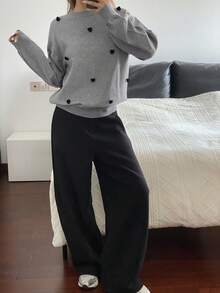 Livesso Damen Grau 3D Herz Muster Allover Muster Rundhals Strickpullover, modisch für Party, Neujahr, Weihnachten, Herbst/Winter - Grau - Übersicht 3