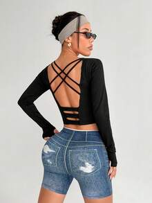 Dewbera 无缝运动长袖T恤，修身剪裁，性感露背设计 - 黑色 - 查看 5