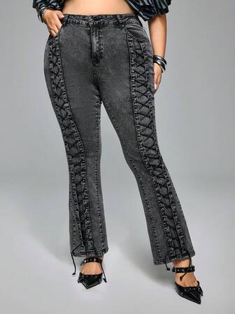 Jeans évasés déchirés avec œillets latéraux et lacets, style gothique de rue grande taille. Bas gothiques grande taille pour femmes en automne/hiver, pantalon en jean