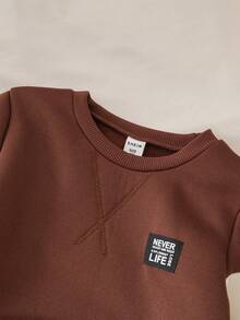 Genkimix Kids Young Boy Fashiony Color Block Fleece Crew Neck Sweatshirt Pullover Paired With Loose Cargo Pocket Denim Jeans Pants Set - Brown - View 3