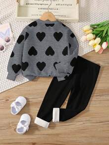 SHEIN Leap Crew 2 件套青少年女孩休闲圆领像素心形印花长袖运动衫和紧身裤套装，适合秋冬季