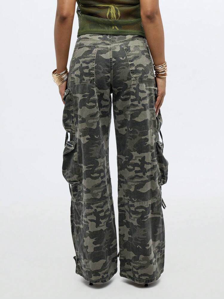 Camo Cargo Pants With Wide Leg