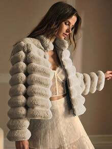 MOTF PREMIUM ZIP UP RIBBED FAUX FUR COAT - Apricot - View 1