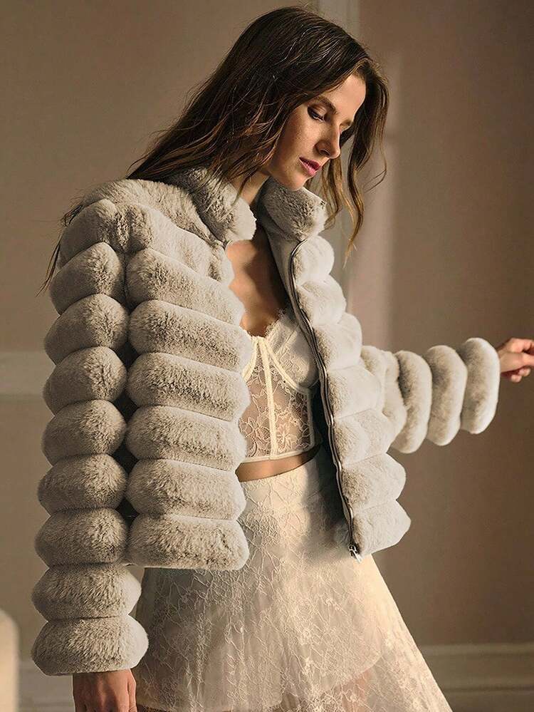 ZIP UP RIBBED FAUX FUR COAT
