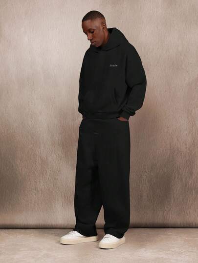 SUMWON Conjunto de sudadera con capucha y pantalón de chándal esencial tipo boxy para comodidad casual y relajada en invierno