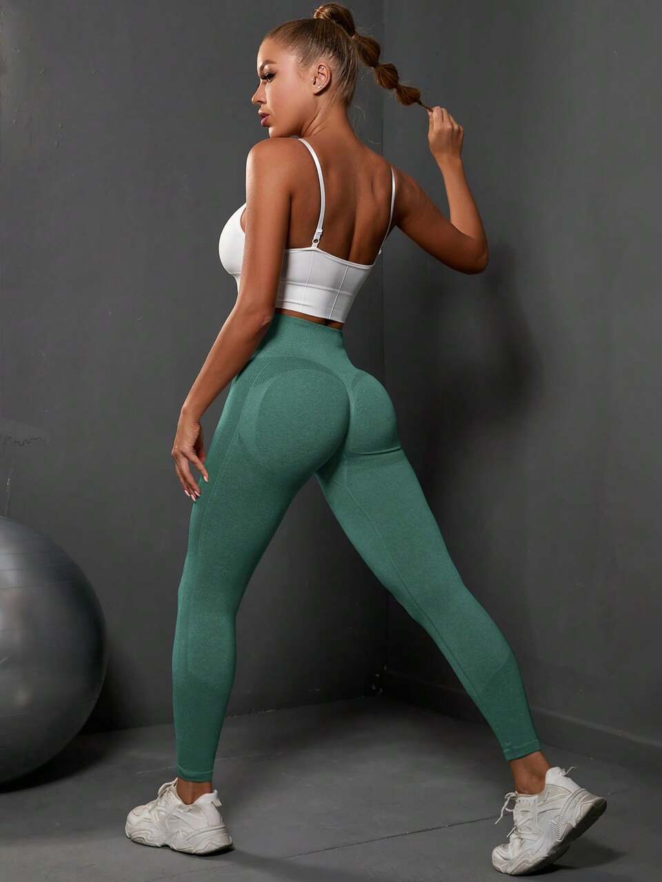 Sport Ladies' Green Seamless High Waist Yoga Pants,Moisture-Wicking Buttock-Raising Leggings For Pilates,Running & Fitness Training