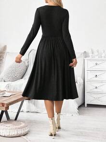 SHEIN 孕妇休闲纯色扭纹哺乳连衣裙，秋季