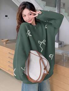 DAZY Sweater Pullover Kasual Wanita Model Longgar dengan Kerah Bulat dan Hiasan Pita - Dark Green - View 3