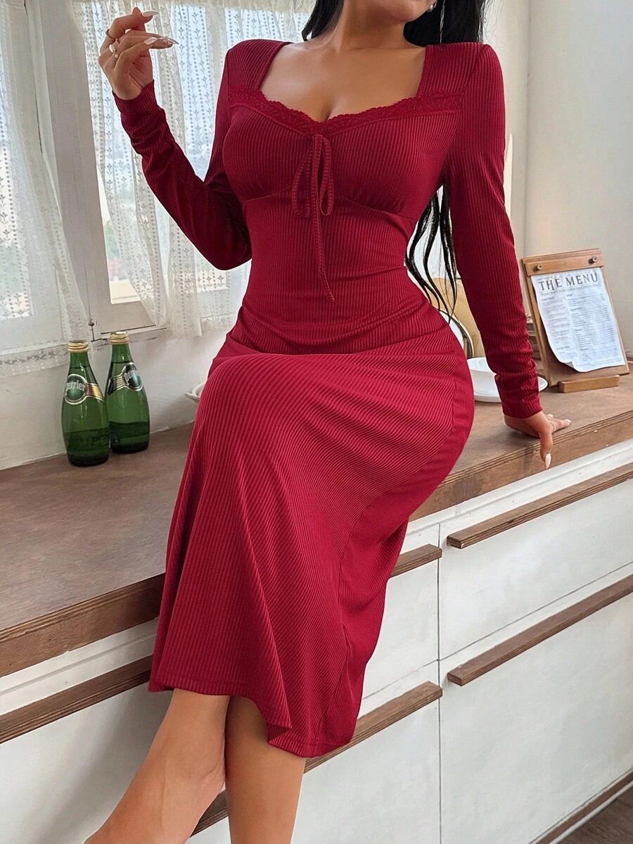 SHEIN 女士优雅针织纹理蝴蝶结蕾丝拼接长袖修身睡裙，适合圣诞节和冬季穿着 - 酒紅色 - 查看 1