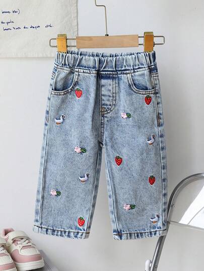 1 件婴幼儿牛仔裤，浅蓝色，可爱刺绣设计，合身款式，舒适，适合日常外出、上学、通勤，全新秋冬系列