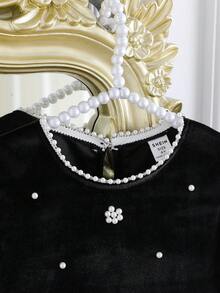 Elladie kids Young Girls Burgundy Velvet Bubble Short Sleeve A-Line Pearl Embellished Dress, Pearl Round Neck Droplet Button, Retro Palace Style, Elegant, Suitable For Christmas Party, Spring/Autumn - Black - View 6