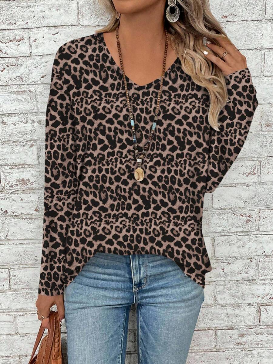 EMERY ROSE Áo thun ôm dáng dài tay cổ chữ V cỡ lớn dành cho nữ, họa tiết da báo màu nâu tối giản gợi cảm, phù hợp cho mùa thu/đông - Nhiều màu - Xem 1