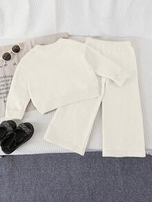 SHEIN Playful Pals 少女时尚甜美蝴蝶结针织毛衣搭配休闲直筒裤，适合居家、外出、聚会、返校 - 白色 - 查看 2