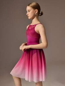 SHEIN Trang phục 2 mảnh cho bé gái tuổi mới lớn: Áo liền quần hở lưng ren mềm mại + Chân váy lưới ombre cạp chun, vải co giãn thoải mái, thích hợp cho khiêu vũ, múa ba lê, yoga - Màu đỏ tím - Xem 6