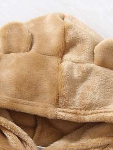 SHEIN Playful Pals 2 piezas Conjunto de ropa para niño bebé: Sudadera con capucha de felpa color marrón claro con bolsillos grandes y pantalones a cuadros oscuros, con gráfico lindo de oso, adecuado para uso casual, escuela, paseos al parque, salidas familiares en otoño/invierno - Marrón Mocha - Ver 6