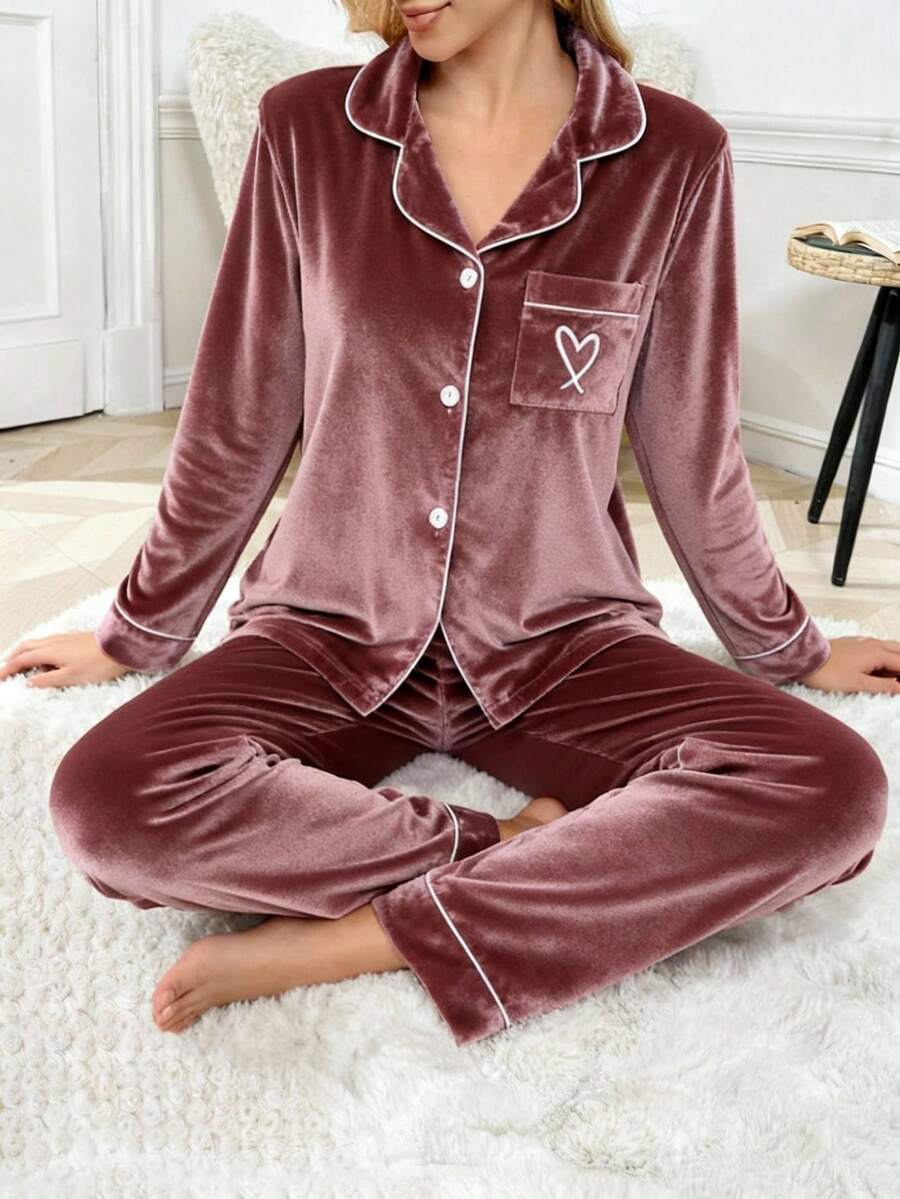 SHEIN 2 件套女童睡衣套装,休闲韩版羊毛心形刺绣开衫和长裤睡衣,浅粉色 - 藕粉色 - 查看 1