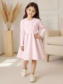 SHEIN 可爱的小女孩针织毛衣裙，4-7 岁，精致的针织纹理搭配甜美的蝴蝶结装饰，适合春/秋、秋/冬、学校、公园郊游、儿童派对，轻松散发公主气息，精致的扭绳和针织图案搭配可爱的蝴蝶结装饰，温柔而俏皮 - 粉色 - 查看 1