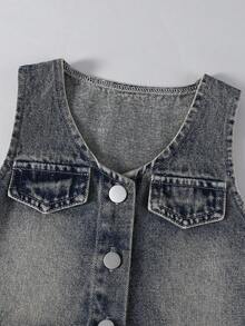 SHEIN 3 Stücke Baby Mädchen Süßer Stil Outfit, beinhaltet: Gerüschter Kragen Langarm Strickshirt in Apricot, Gerüschter Kragen Jeansweste in Vintage Mittelblau, Gerüschter Saum Loose Fit Jeans in Vintage Mittelblau. Bequemer und weicher Stoff, modischer Alltags-Look