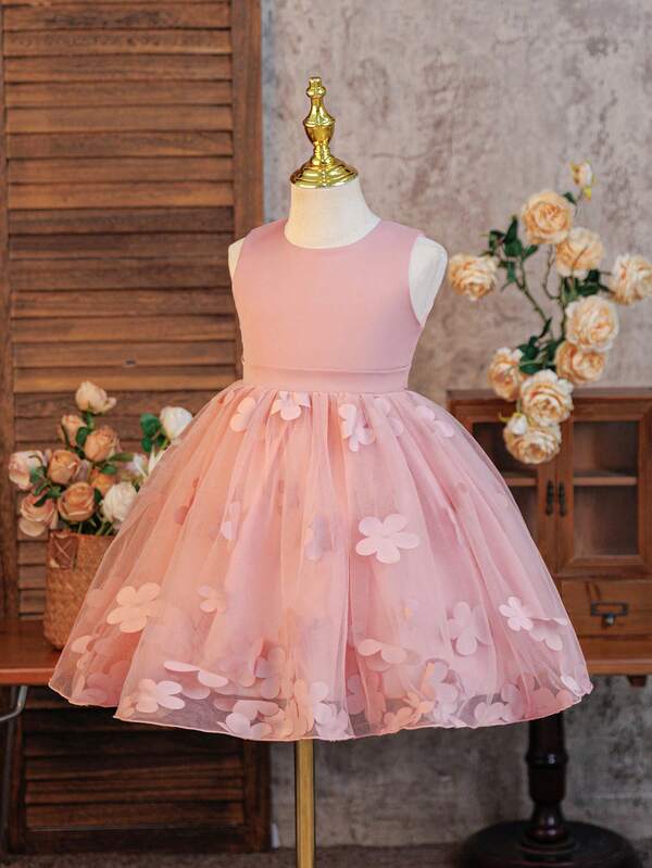 SHEIN Glamorique Kids Vestido de princesa para niñas, vestido de dama de honor, vestido formal para fiesta de cumpleaños, boda y días festivos, de tela de satén, sin mangas, color rosa pálido, falda de tul con capas, estilo de Oriente Medio y Europa con lazo en la espalda