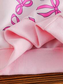 SHEIN 2 件套女婴时尚粉色蝴蝶结印花圆领荷叶边长袖运动衫上衣 + 蝴蝶结印花喇叭裤套装，休闲风格，适合春秋季 - 粉色 - 查看 5