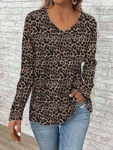 EMERY ROSE Áo thun ôm dáng dài tay cổ chữ V cỡ lớn dành cho nữ, họa tiết da báo màu nâu tối giản gợi cảm, phù hợp cho mùa thu/đông - Nhiều màu - Xem 3