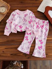 SHEIN 2 件套女婴时尚粉色蝴蝶结印花圆领荷叶边长袖运动衫上衣 + 蝴蝶结印花喇叭裤套装，休闲风格，适合春秋季 - 粉色 - 查看 7